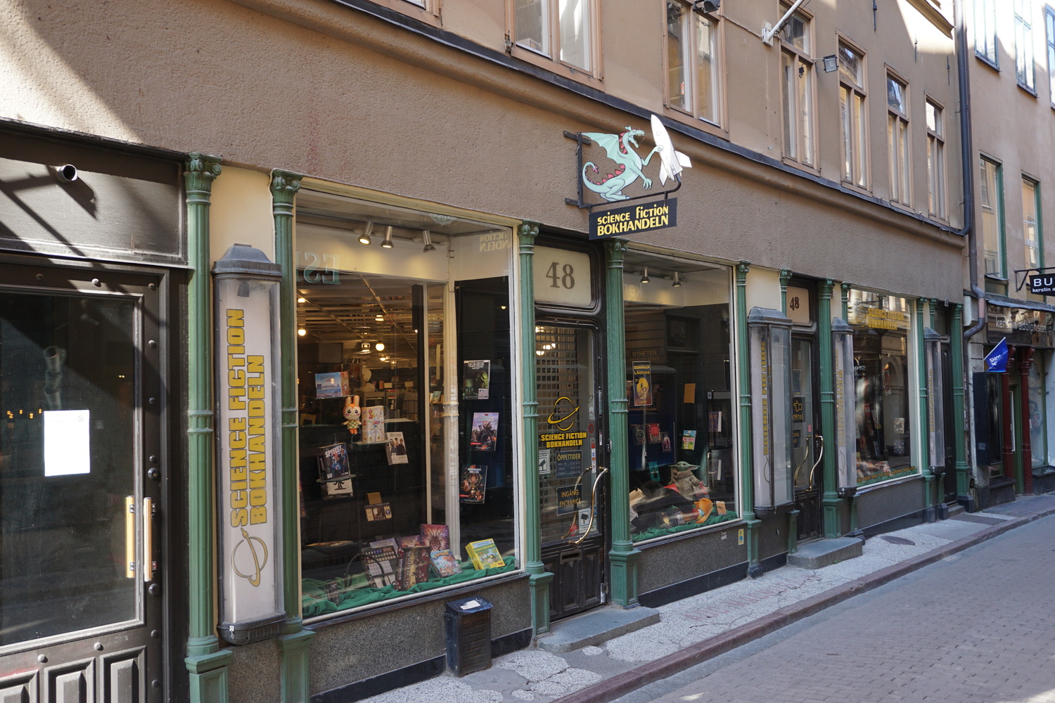 Science fiction book store